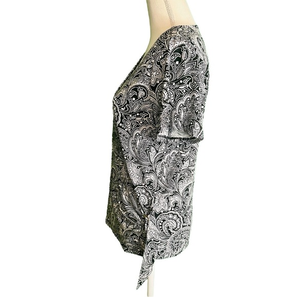 MICHAEL Michael Kors Black & White Paisley Print Faux Wrap Top W/ Buckle Detail - Picture 7 of 11